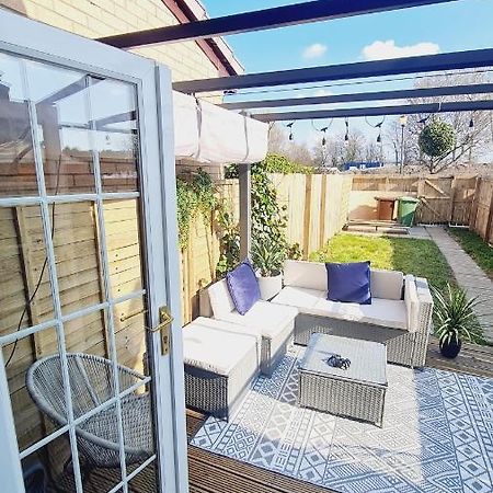グラスゴーBeautiful 2Bed House With Garden, Walking Distance To Town - Free Parkingアパートメント エクステリア 写真