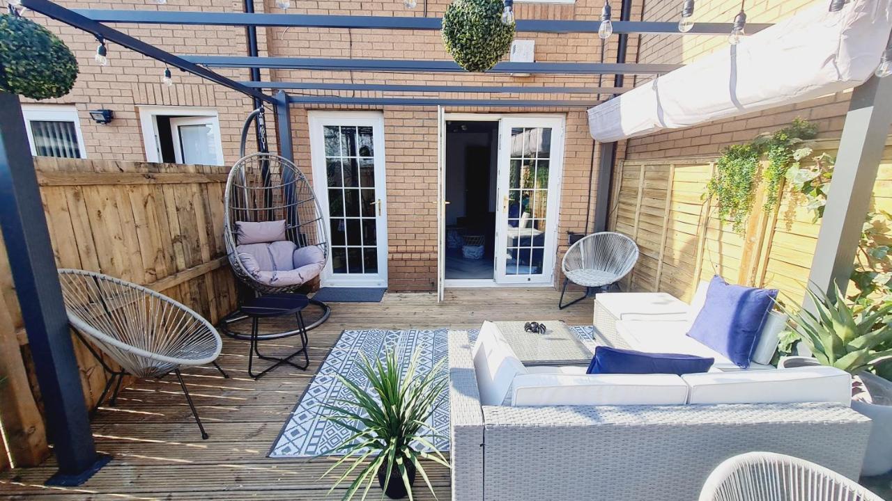 グラスゴーBeautiful 2Bed House With Garden, Walking Distance To Town - Free Parkingアパートメント エクステリア 写真