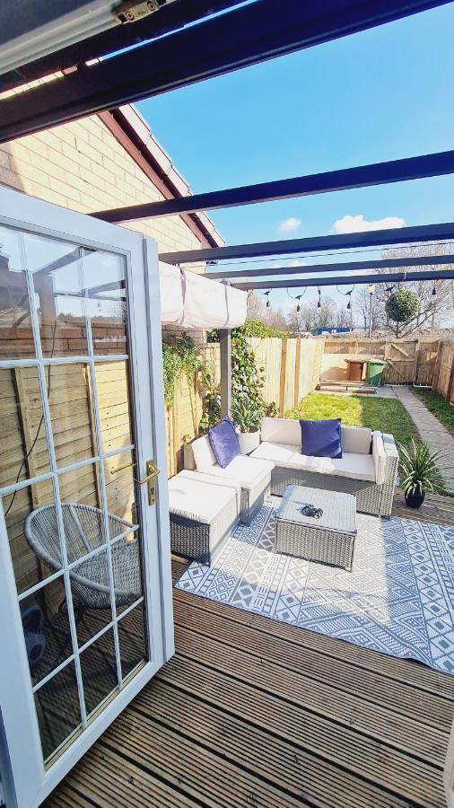 グラスゴーBeautiful 2Bed House With Garden, Walking Distance To Town - Free Parkingアパートメント エクステリア 写真