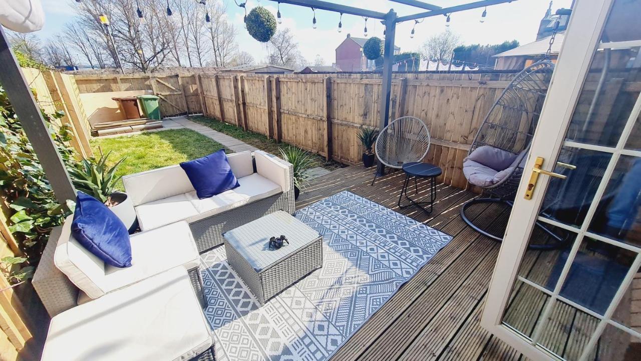 グラスゴーBeautiful 2Bed House With Garden, Walking Distance To Town - Free Parkingアパートメント エクステリア 写真