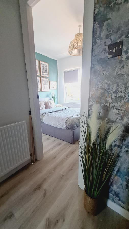 グラスゴーBeautiful 2Bed House With Garden, Walking Distance To Town - Free Parkingアパートメント エクステリア 写真